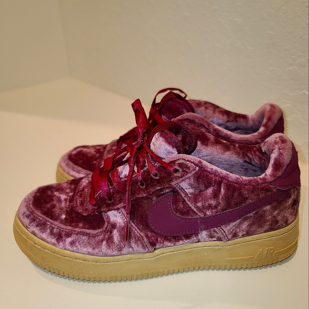 VELVET PURPLE NIKE AIRFORCE ONES